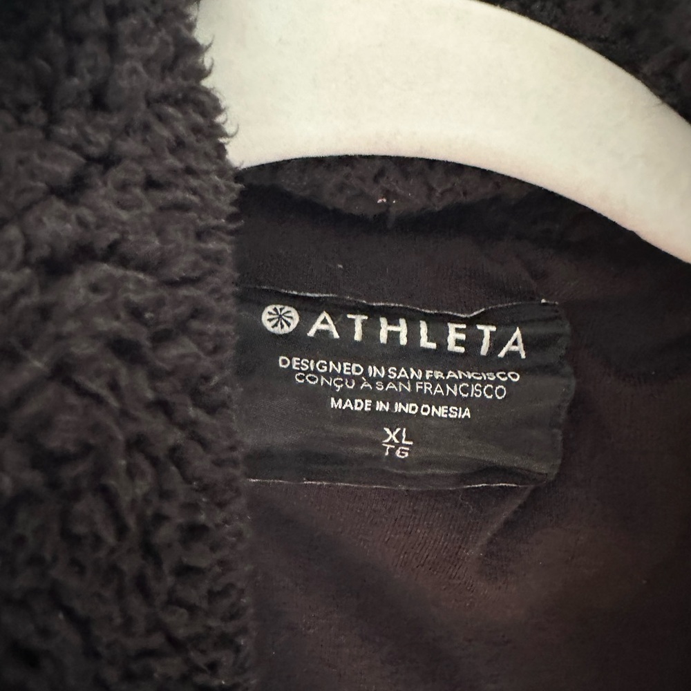 Athletic fleece coat XL